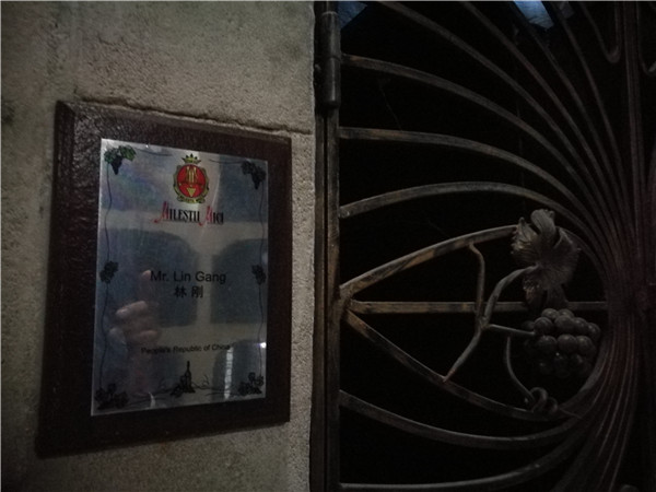 安徽寧國做紅酒店的生意投資大不大？
